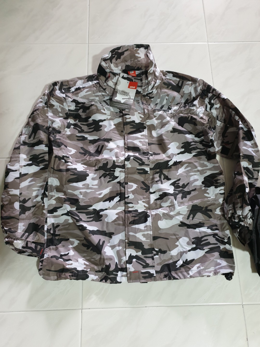 Givi cheap camo raincoat
