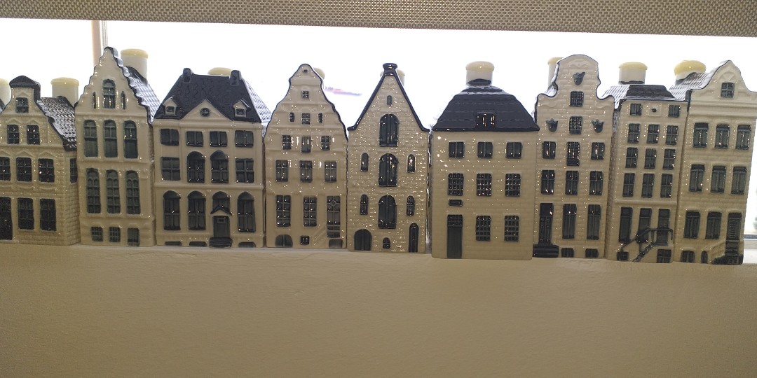 KLM / BOLS COLLECTIBLE HOUSES, Hobbies & Toys, Memorabilia