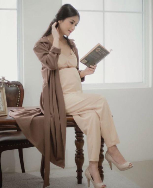 formal maternity jumpsuit