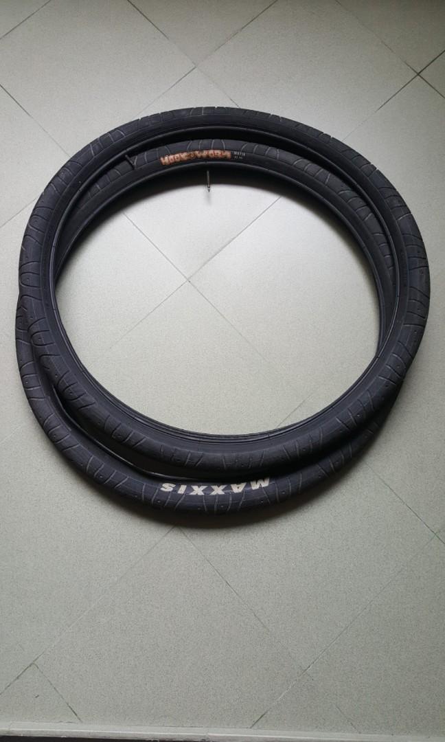 hookworm tyres