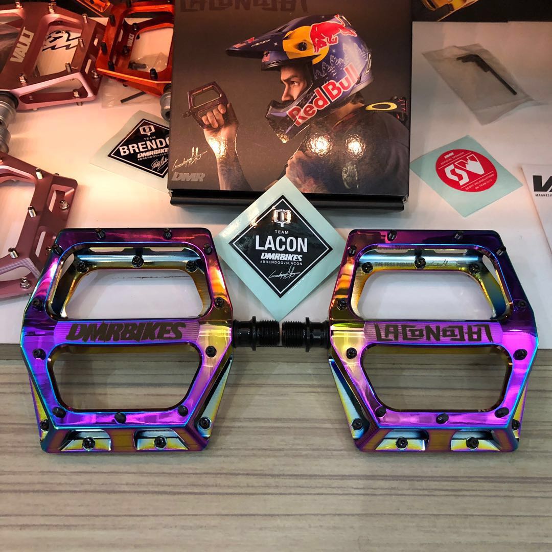 oil slick flat pedals