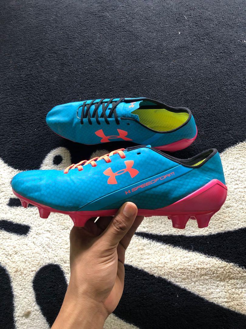 Sepatu Bola Under Armour Olah Raga Baju Olahraga Di Carousell