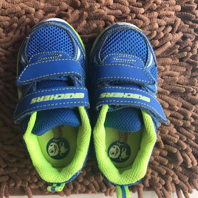 Skechers size 6 toddler 2025