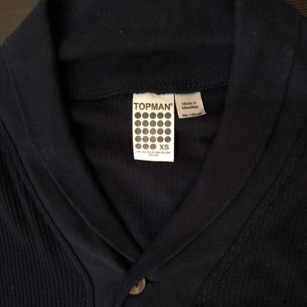 Topman Navy Long Sleeves (Category: Tshirts & Polo Shirts ) located in Marikina City. Submitted by lienonerom (Listing ID 226235720, Image 2). Description: Condition: 8.5/10 Issues: minor signs of wear Preferred meetups: Marikina, Cubao, and Sta. Lucia areas.