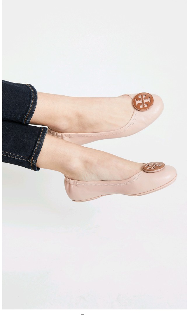 tory burch minnie tan