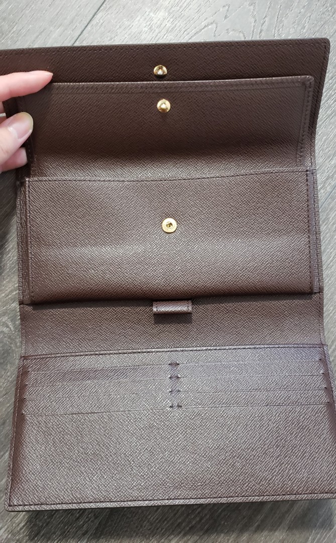 100% authentic Louis Vuitton trifold wallet