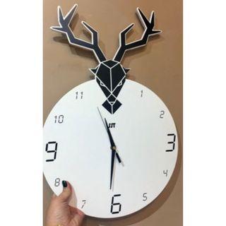 buckhorn wall clock