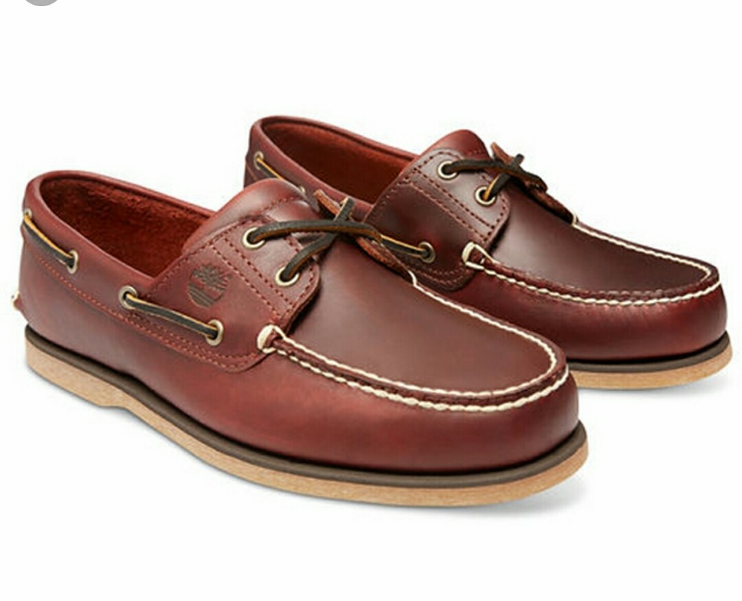 burgundy timberlands