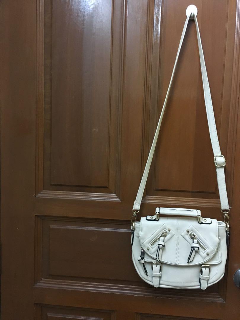 Aldo cream bag just like new