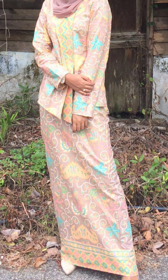 Kebaya batik sales pastel