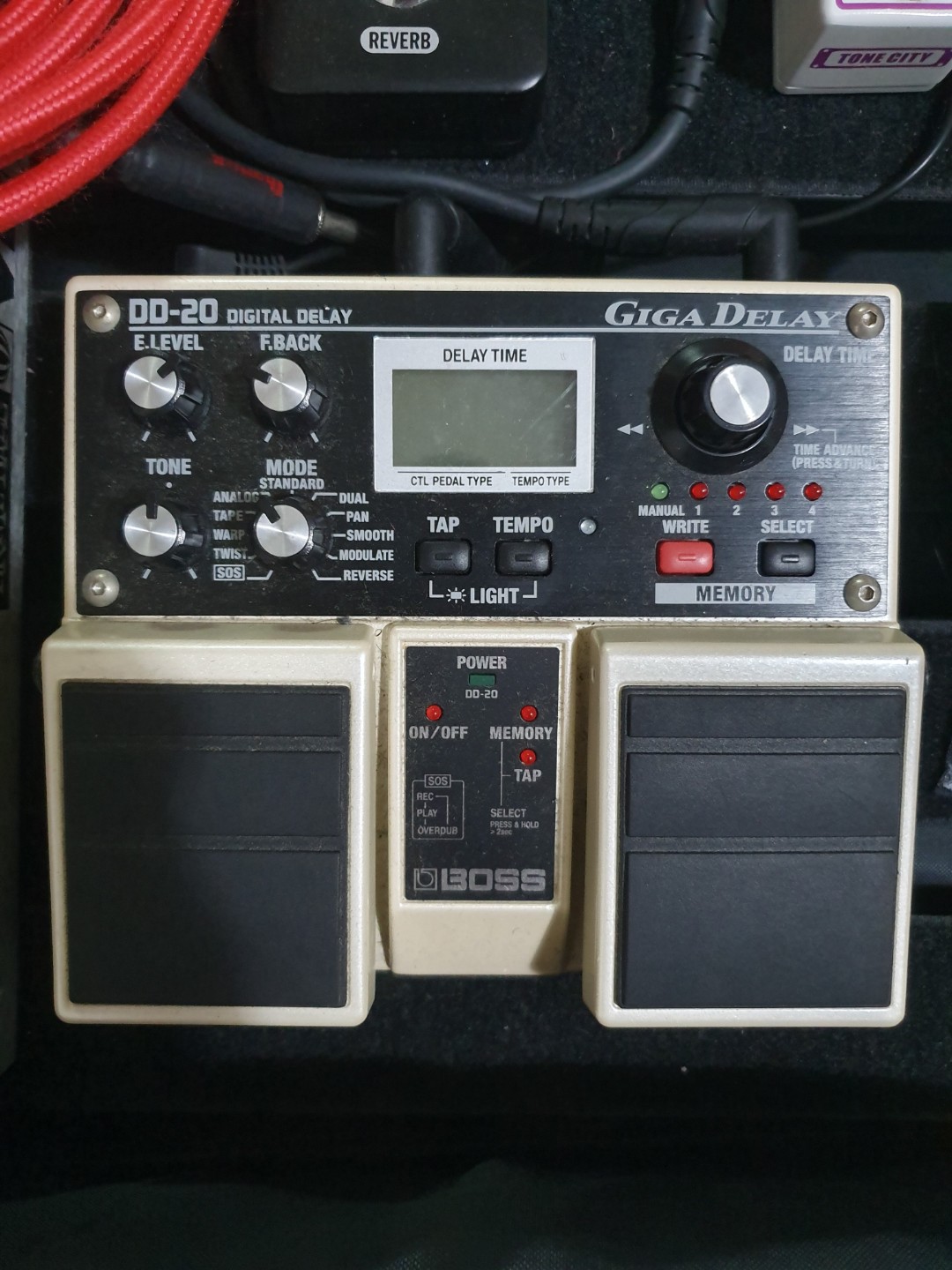 Boss Dd 20 Giga Delay Pedal Hobbies Toys Music Media Music Accessories On Carousell