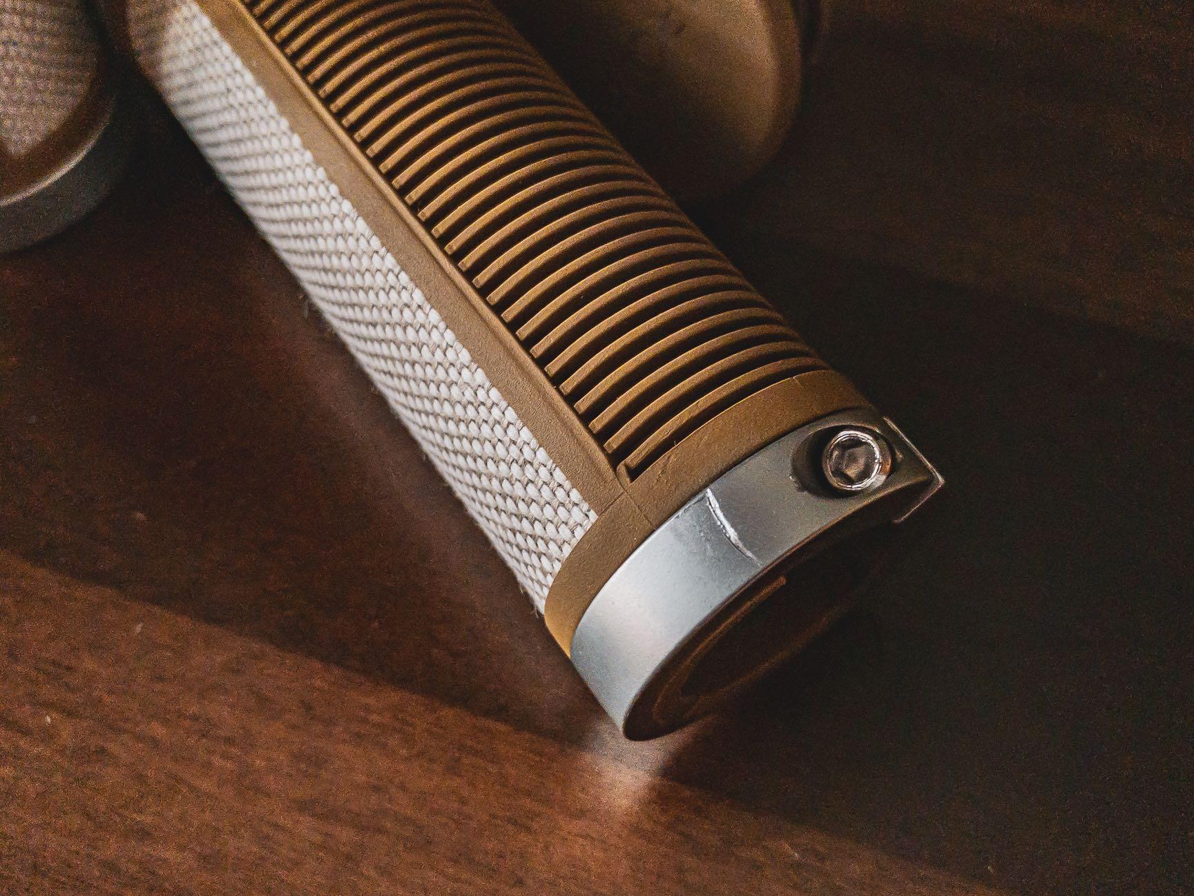 brooks cambium comfort grips