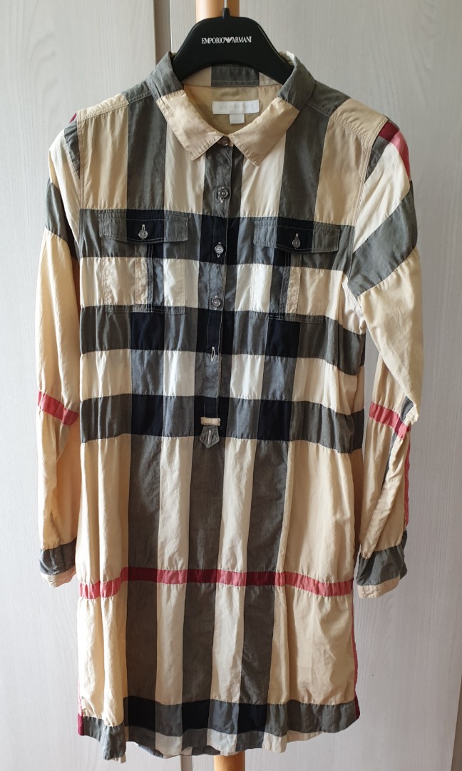 Burberry Crinkled Dress Size 14Y Women s Fashion Muslimah Fashion Dresses on Carousell