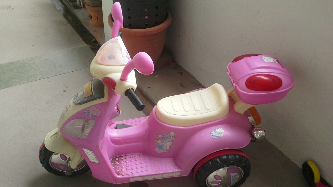 battery scooty for kids