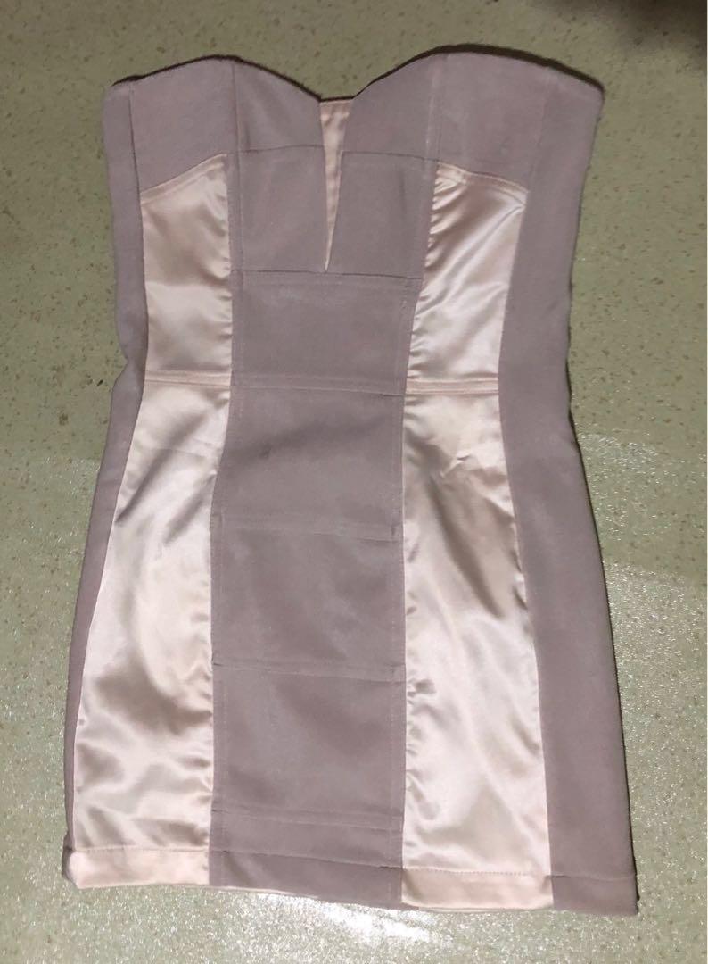 Elegant and fitted dress (Category: Dresses) located in Paranaque City. Submitted by gelorente (Listing ID 226387610, Image 1). Description: Bought overseas for more than 2k. This is a ver nice cocktail/ party dress. Maganda tela. Will only fit XS/S frames. #ENDGAMEyourEXCESS.