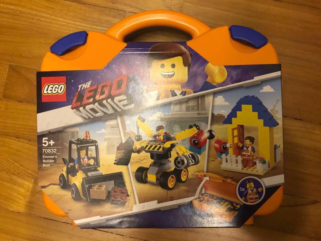 Lego movie emmet's builder box hot sale