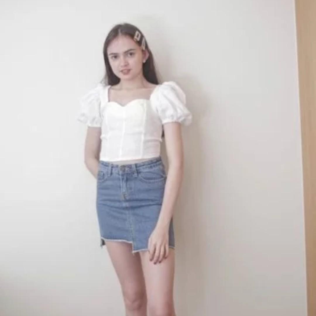 Lola and Daisies Linen Crop Top (Category: Others Tops) located in Antipolo. Submitted by plbtan (Listing ID 226433348, Image 2). Description: Used once! Super cute and feminine, 10/10 condition! Photo taken from Lola & Daisies website :) RFS: Not really my style anymore :( Meet-ups only at UP Diliman/Regis/UP Town Center Willing to do deliveries via Lalamove/Grab Express only :) .