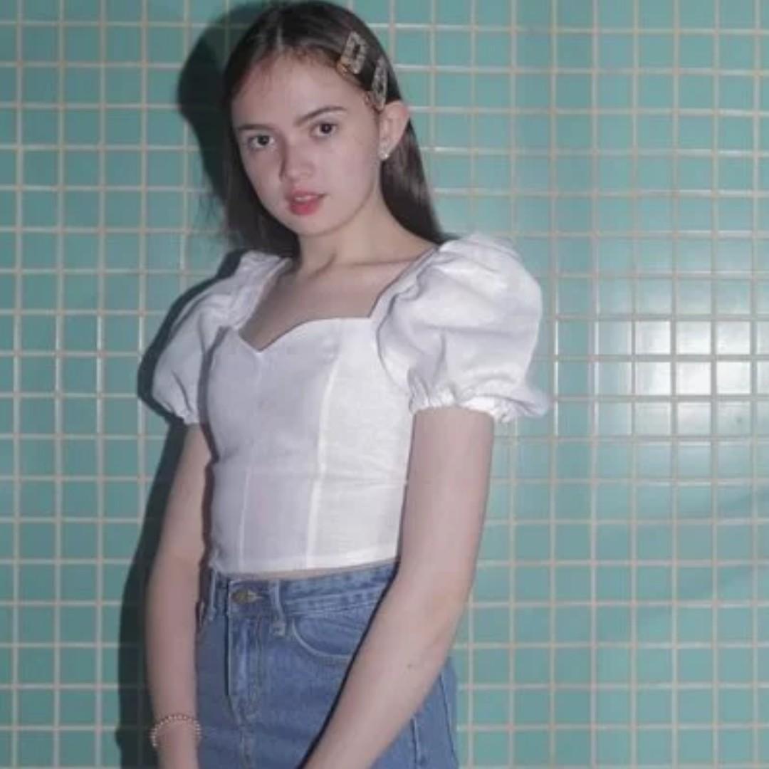 Lola and Daisies Linen Crop Top (Category: Others Tops) located in Antipolo. Submitted by plbtan (Listing ID 226433348, Image 1). Description: Used once! Super cute and feminine, 10/10 condition! Photo taken from Lola & Daisies website :) RFS: Not really my style anymore :( Meet-ups only at UP Diliman/Regis/UP Town Center Willing to do deliveries via Lalamove/Grab Express only :) .