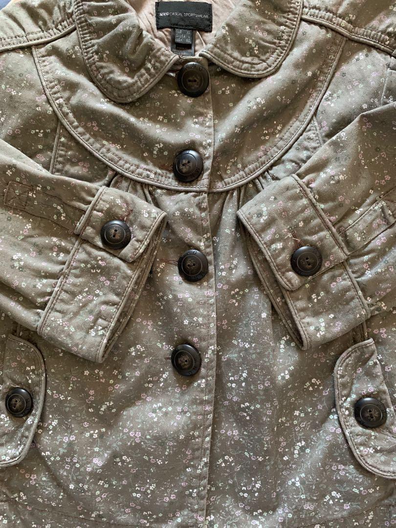 Mango Jacket (Category: Coats, Jackets and Outerwear) located in Singapore. Submitted by s.smiley (Listing ID 226364713, Image 3). Description: Preloved short jacket, worn once Size L PTP 21”, Length 22.5” Condition 10/10 Postage +$2.