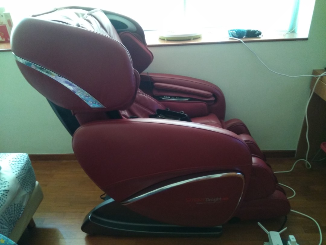 Ogawa Smart Delight Plus Quadro Tech Massage Chair Furniture Others On Carousell