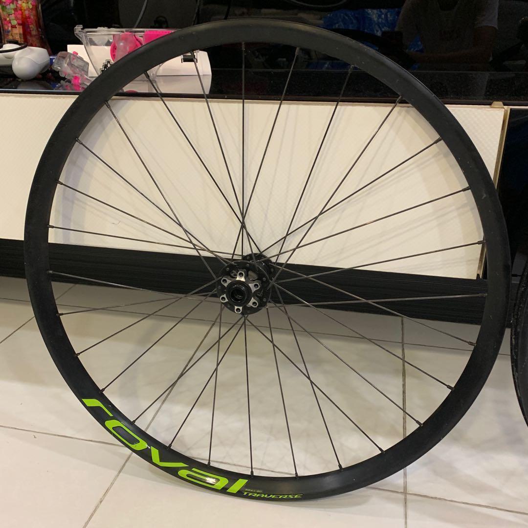 Roval Traverse 27.5 hookless alloy 28h wheelset