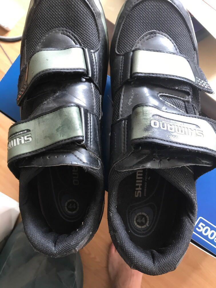 Shimano R064 clipless Shoe with cleat, Sports Equipment, Bicycles