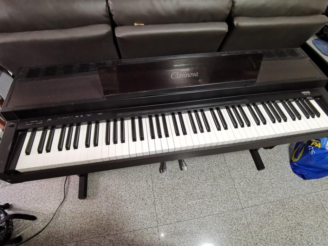 Yamaha CLP 30 Digital Piano, Hobbies & Toys, Music & Media 