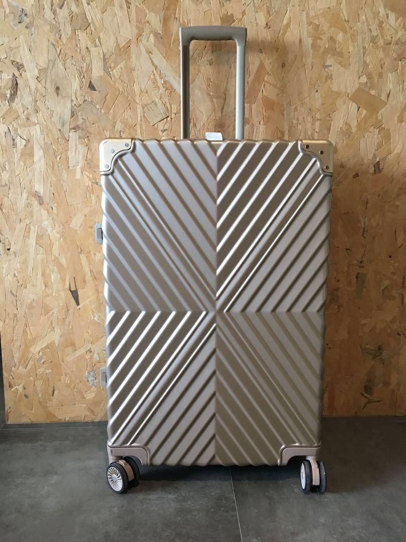 anko suitcase