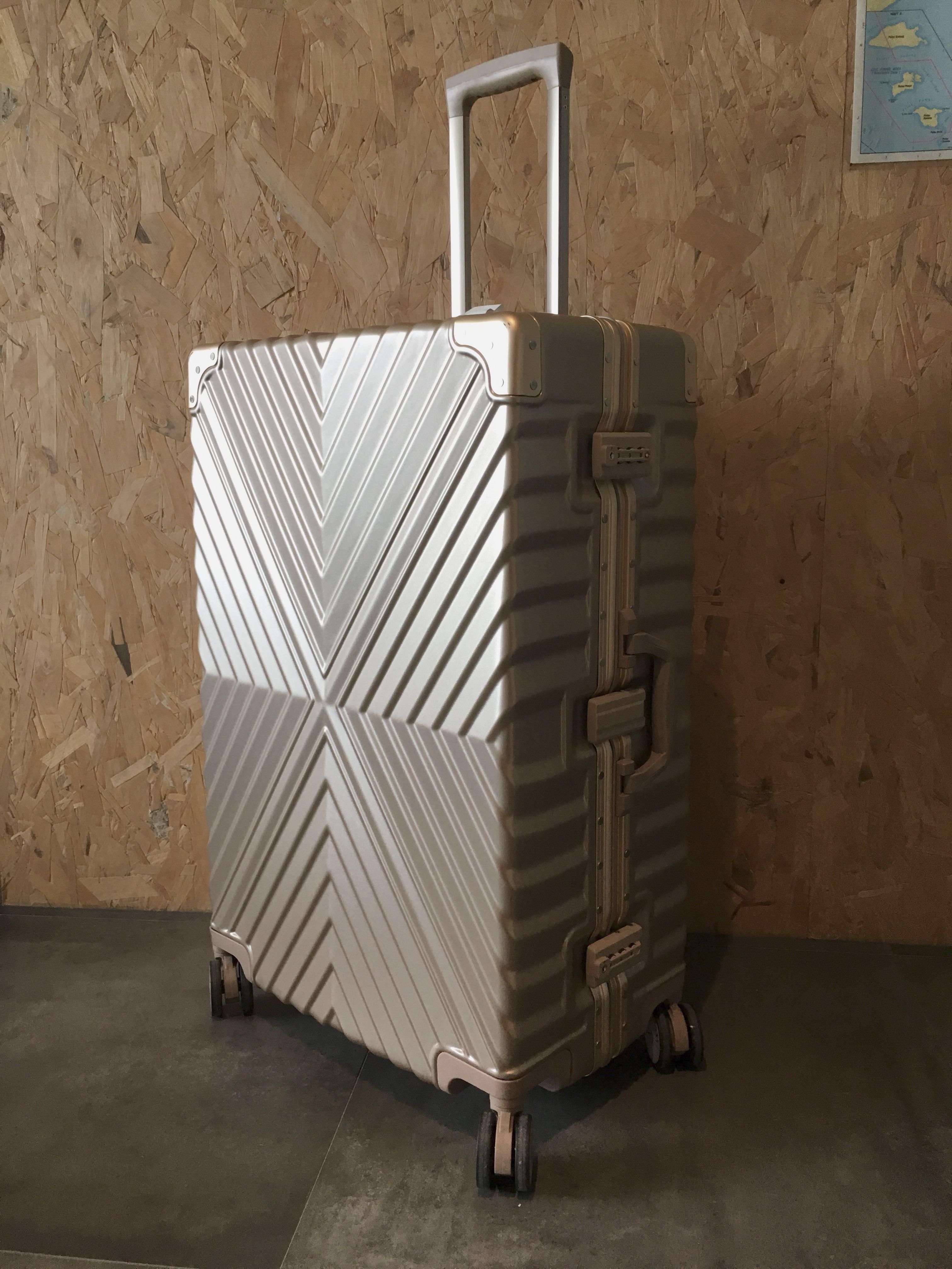 anko suitcase