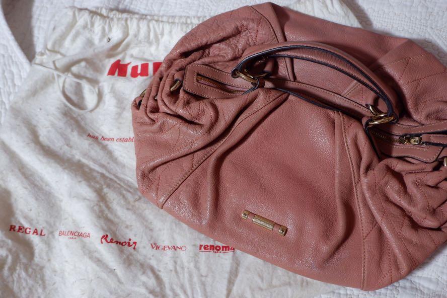 Balenciaga Bag (Category: Purses & Pouches) located in Pasig City. Submitted by mommykyc (Listing ID 226508793, Image 1). Description: Belenciaga Pre-Loved Bag Authentic with dustbag bought in Kumkang Korea. .