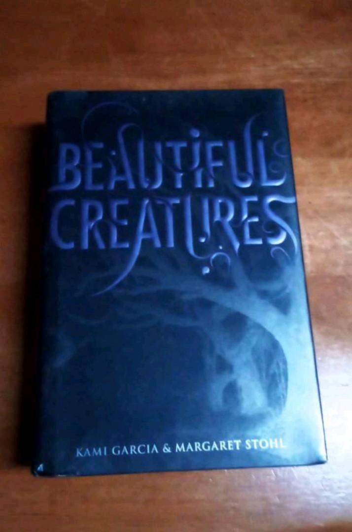 Beautiful Creatures by Garcia and Stohl Hard Bound (Category: Storybooks) located in Manila. Submitted by niftyfindsph (Listing ID 226628723, Image 1). Description: Get a 20‰ discount for a total purchase of P500 and above :) Happy book hunting and welcome to The Keeper's Lair! #thekeeperslair #bookworm #booklover #books #fiction #goodreads #endgameyourexcess HARDBOUND, GOOD CONDITION.