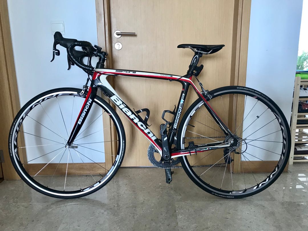 Bianchi Sempre Pro 105 Road Bike