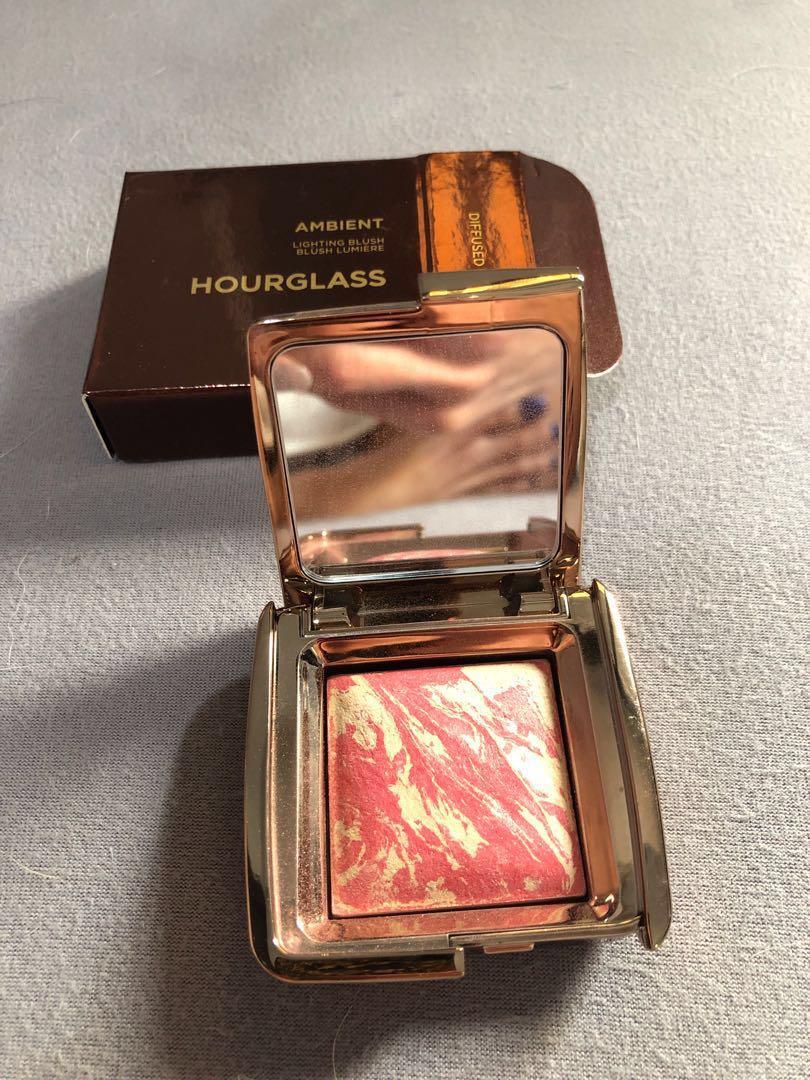 BNIB Hourglass Ambient Lighting Blush in diffused heat (travel size