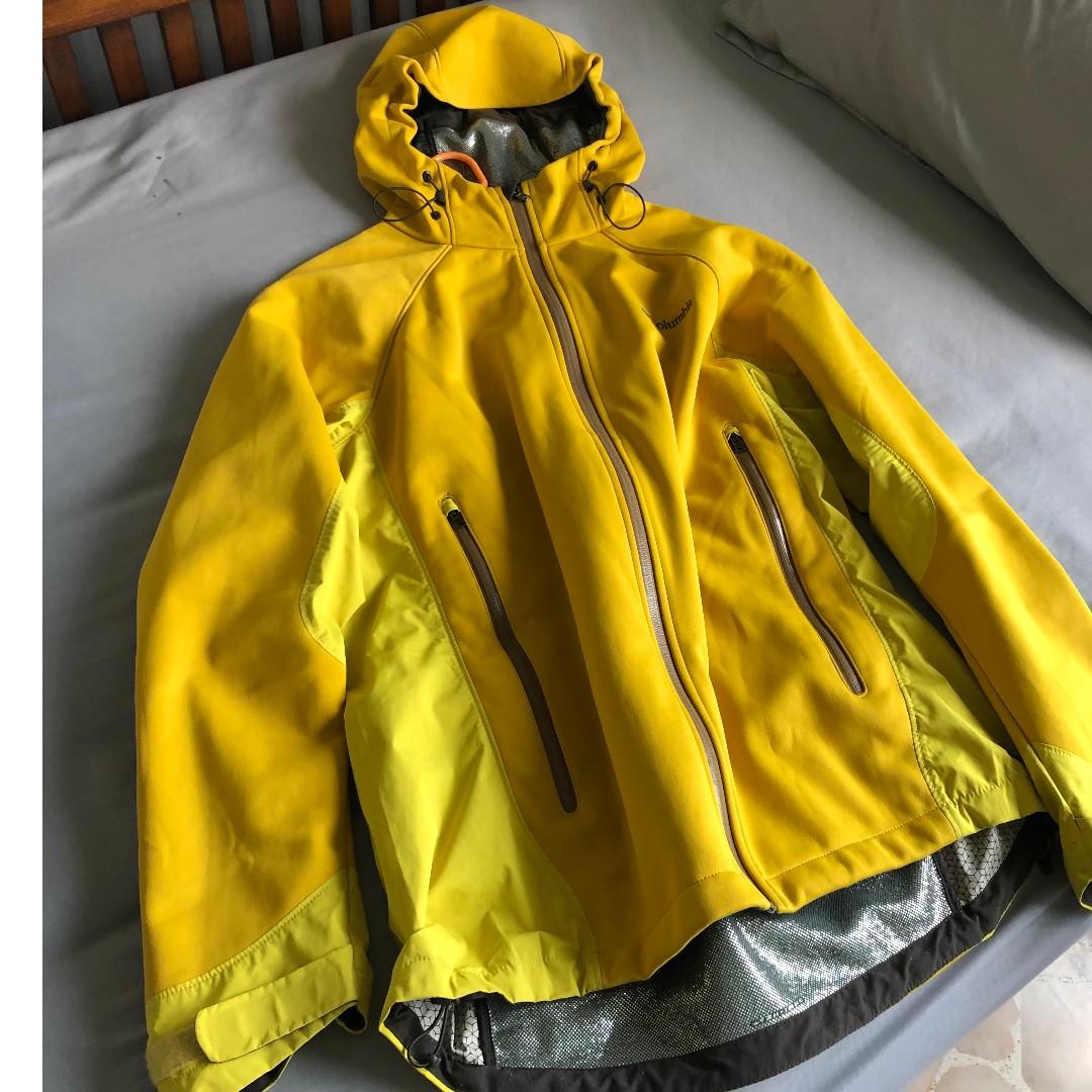 columbia omni heat softshell