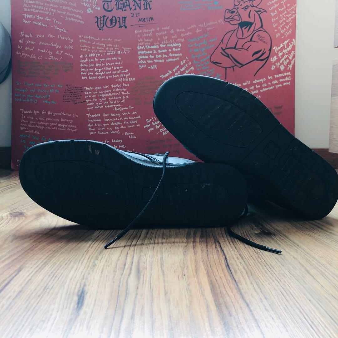 Dr martens lite newton 8-eye boots discount