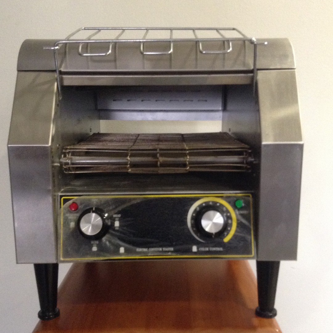 Electric Conveyor Toaster Model TT300, Everything Else on Carousell