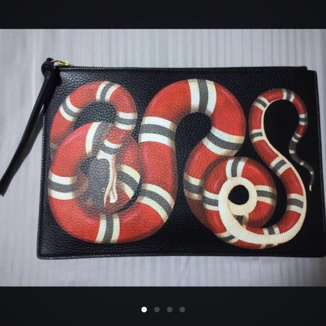 gucci snake clutch
