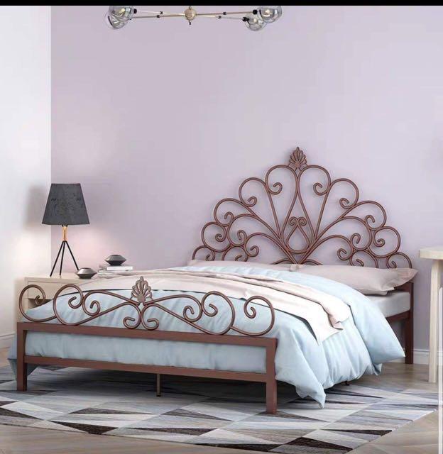 Modern Minimalist Nordic Luxury Princess Iron Bed Home