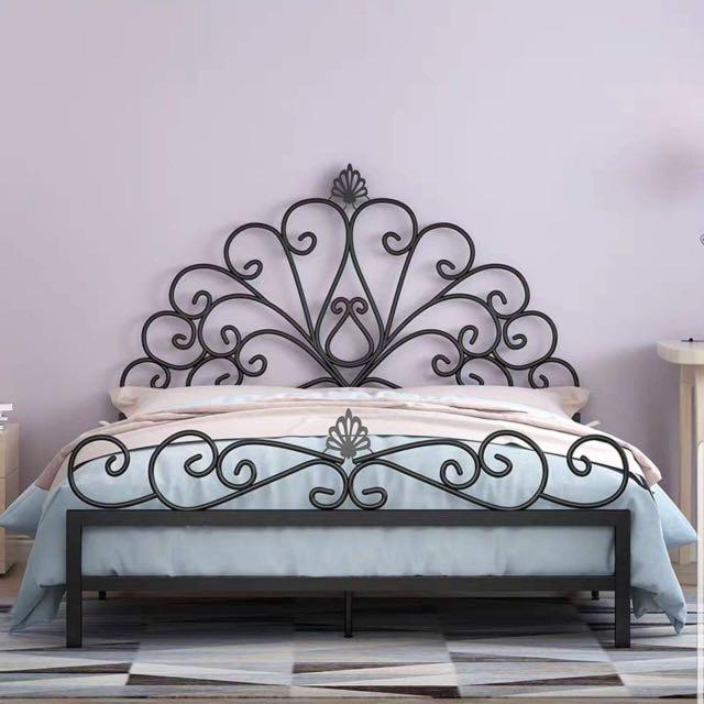 Modern Minimalist Nordic Luxury Princess Iron Bed Home