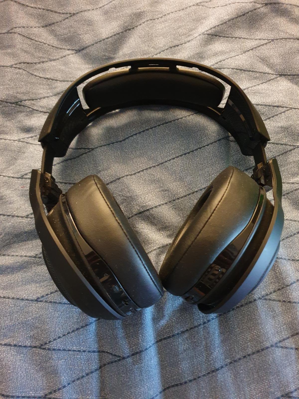 Razer Headphone Man O War, Audio, Headphones & Headsets on Carousell