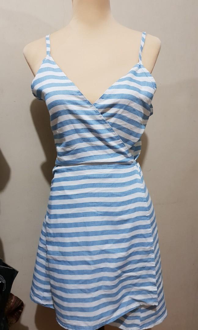 Regatta inspired Summer dress (Category: Dresses) located in Manila. Submitted by maizen (Listing ID 226503178, Image 2). Description: Used once Regatta summer dress inspired Best fits small-medium frames.
