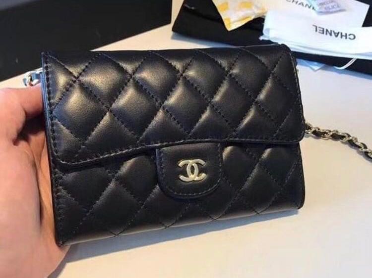 Chanel classic cheap clutch on chain