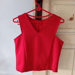 Red crop top fit to M-L kecil