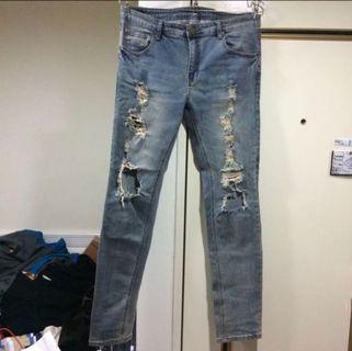 韓國購入 淺色水洗破壞牛仔褲（ZARA H&M UNIQLO