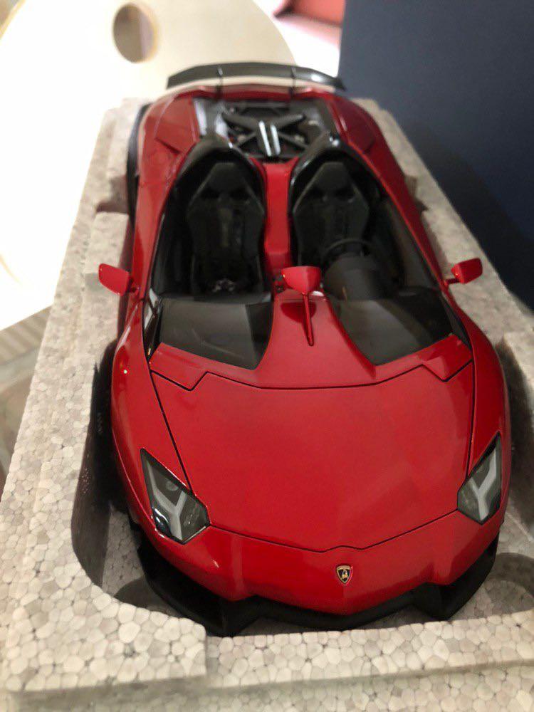 autoart aventador j