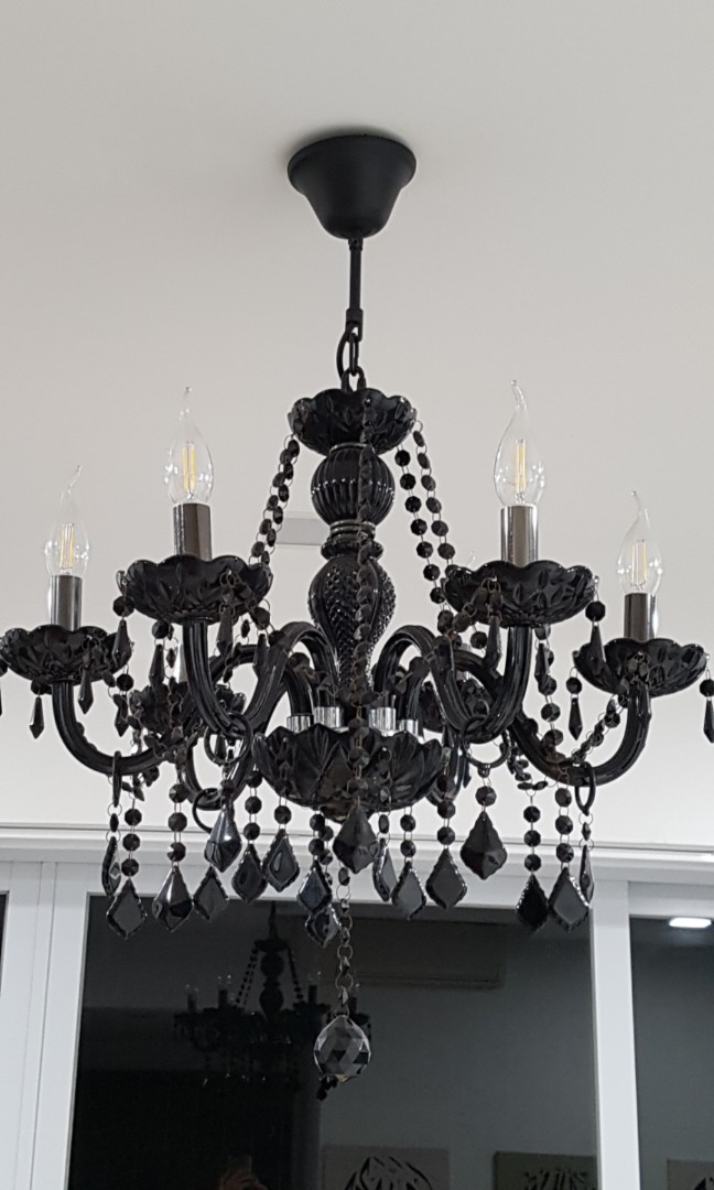 black small chandelier