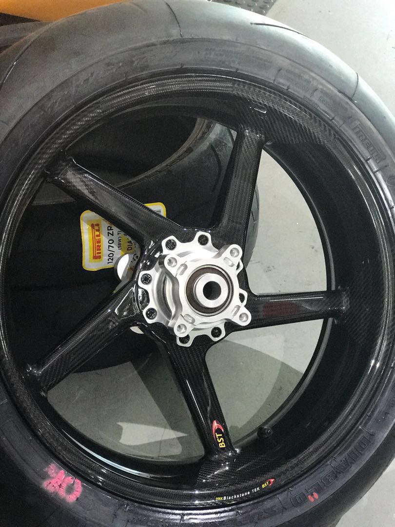 Bst Carbon Wheels For Triumph Daytona 675r Motorbikes Motorbike