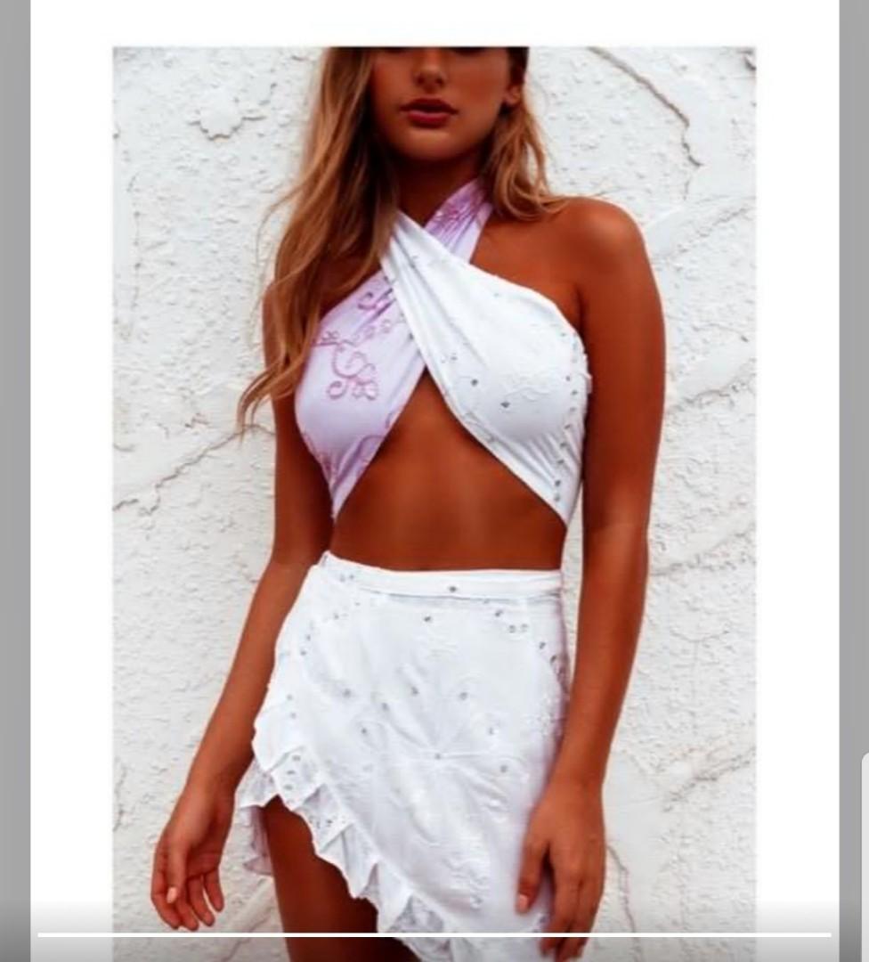 Her pony white wrap skirt clearance
