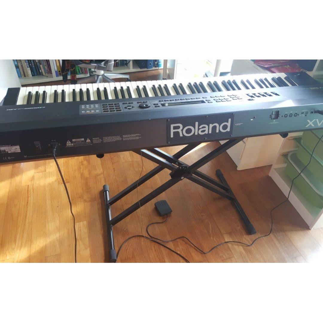 Roland XV88 Keyboard, Hobbies & Toys, Music & Media, Musical