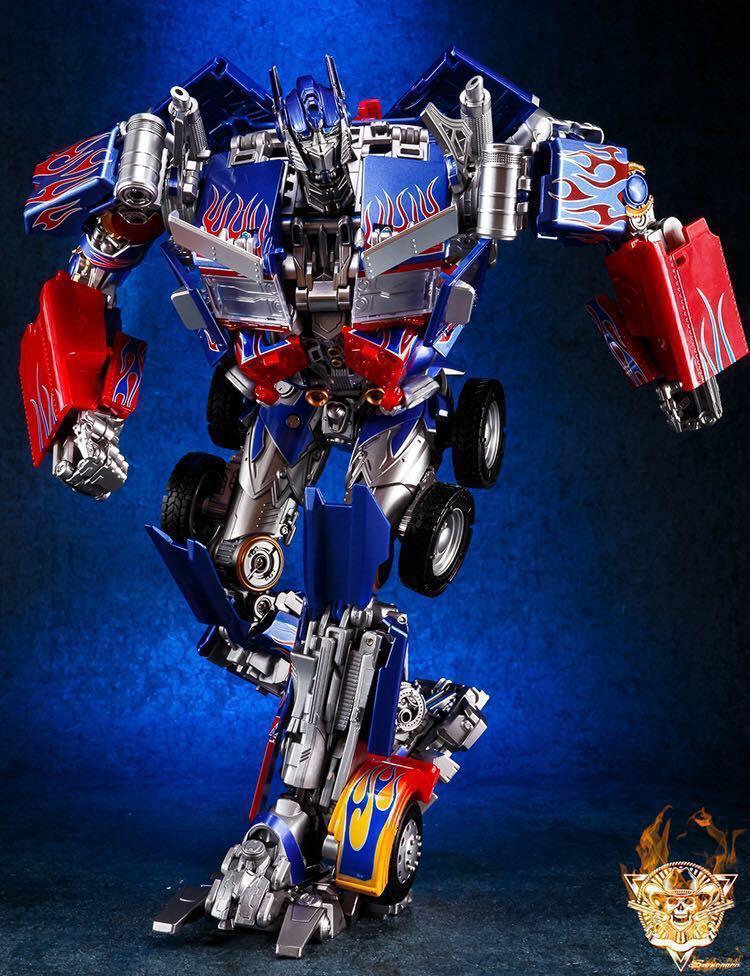 Transformers Black Mamba BMB - LS-03F LS03F Commander of the God of War  with additional Big Gun and better paint scheme and waist accessoires (Aka  Upsized MPM-04 Optimus Prime  Improved Version